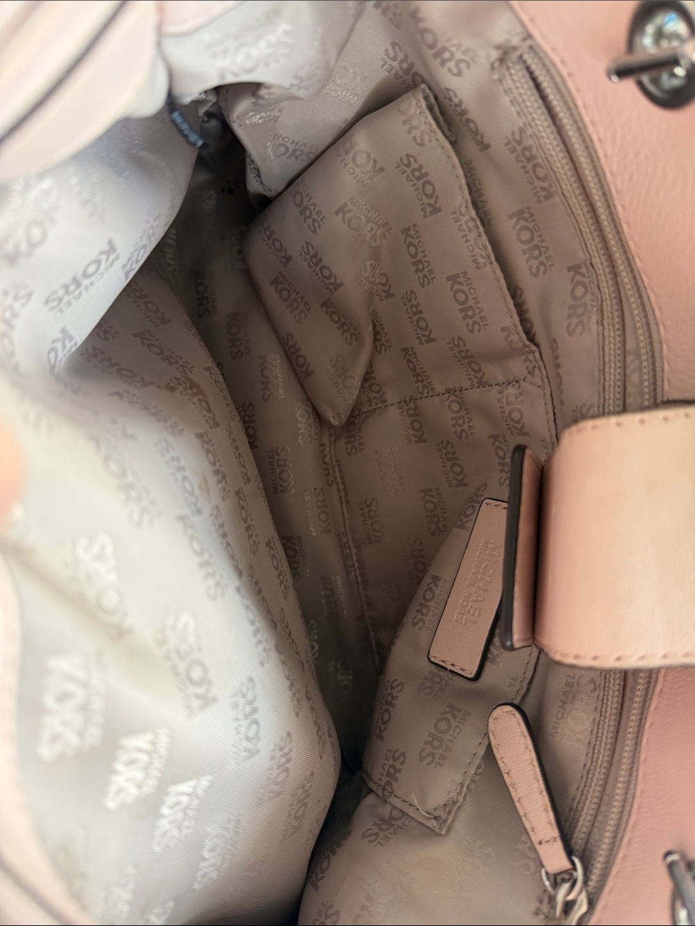 Michael Kors Quilted Chain-Handle Women's Tote in Light Pink - Picture 4 of 6